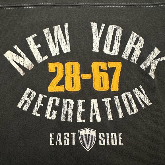 2004 Old Navy Cotton Long Sleeve Graphic Top in Green Size Large Men’s - Picture 6 of 17